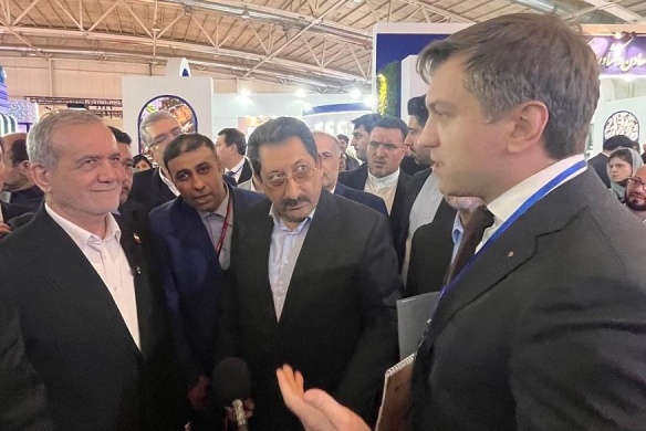 Президент Ирана посетил стенд Фонда Росконгресс в Тегеране